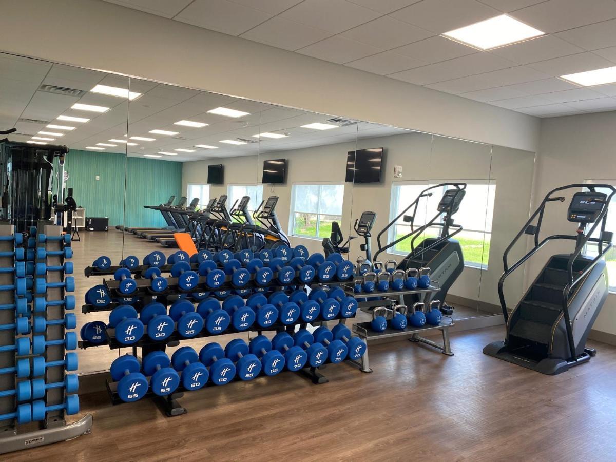 Holiday Inn Express & Suites - Madison West - Middleton By Ihg Екстер'єр фото