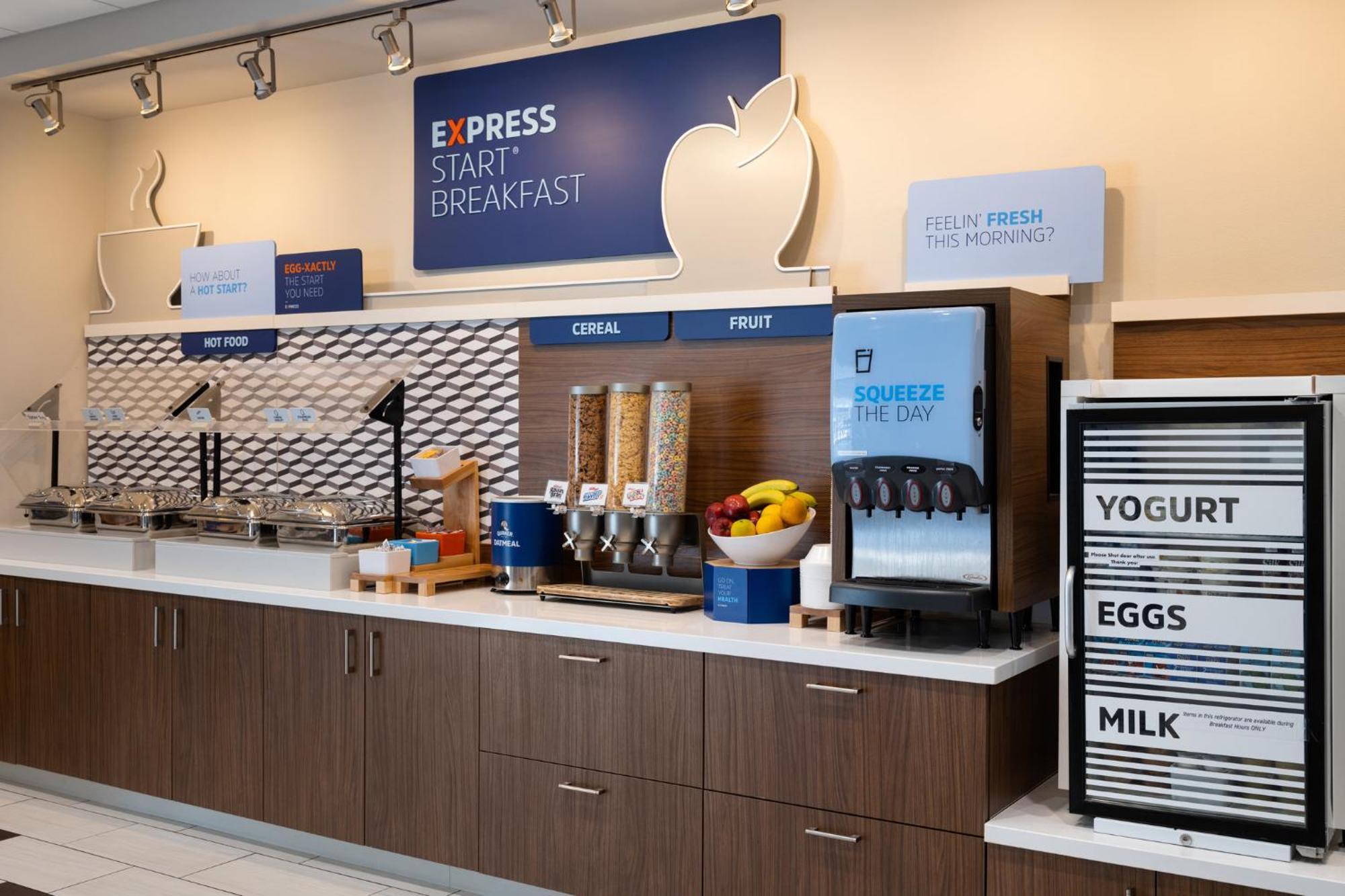 Holiday Inn Express & Suites - Madison West - Middleton By Ihg Екстер'єр фото